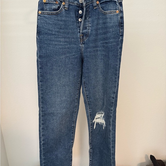 Blue Levi’s Women's Jeans - Picture 1 of 3